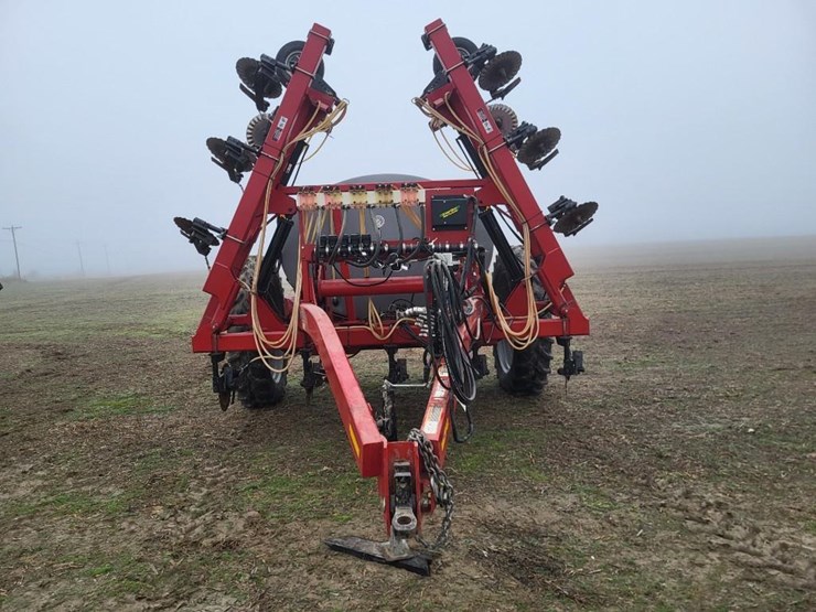 case-ih-2800-image-8