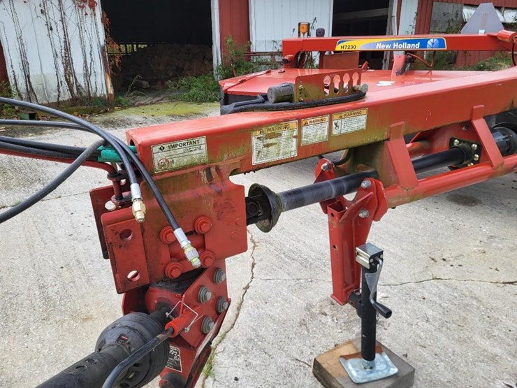 2014-new-holland-h7230-image-10