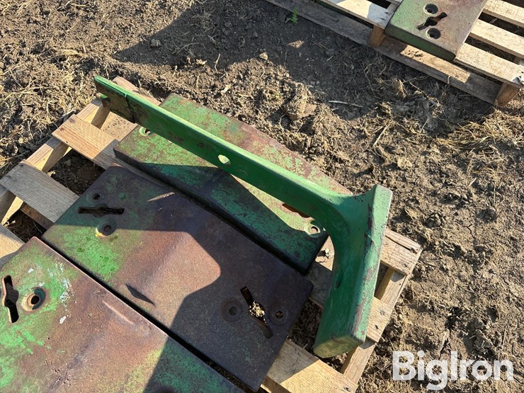 john-deere-10-image-11