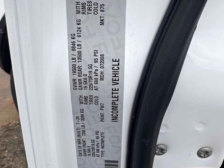 dodge-ram-5500hd-image-23