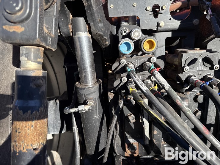 case-ih-magnum-215-image-13