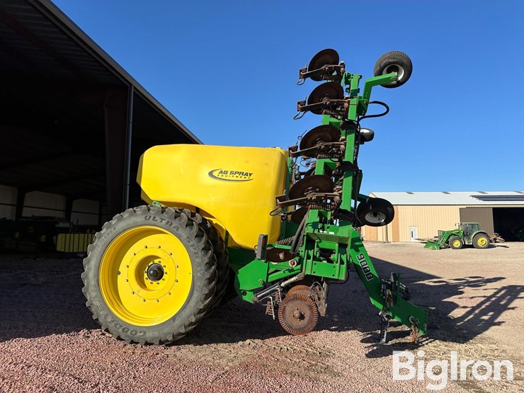john-deere-2630-image-4