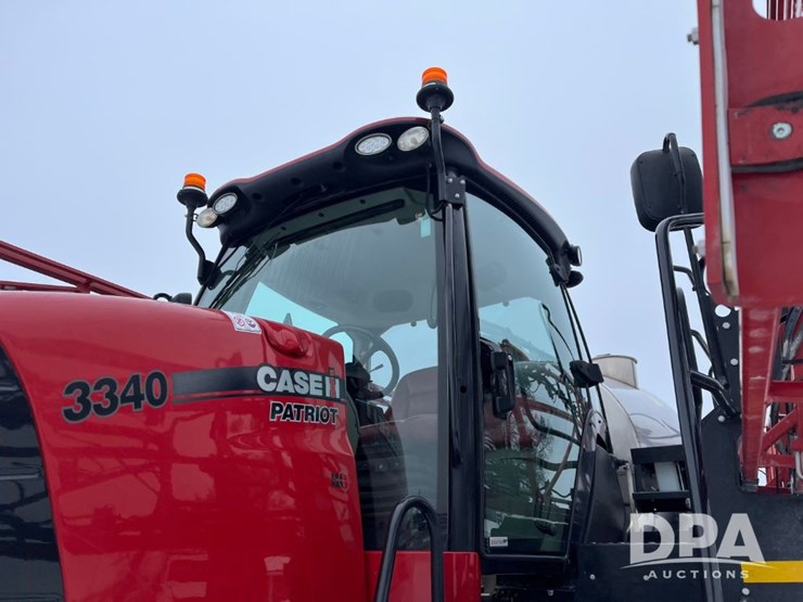 case-ih-patriot-3340-image-18