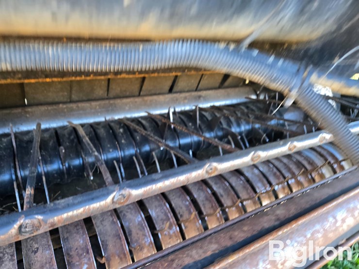 case-ih-rb565-premium-image-19