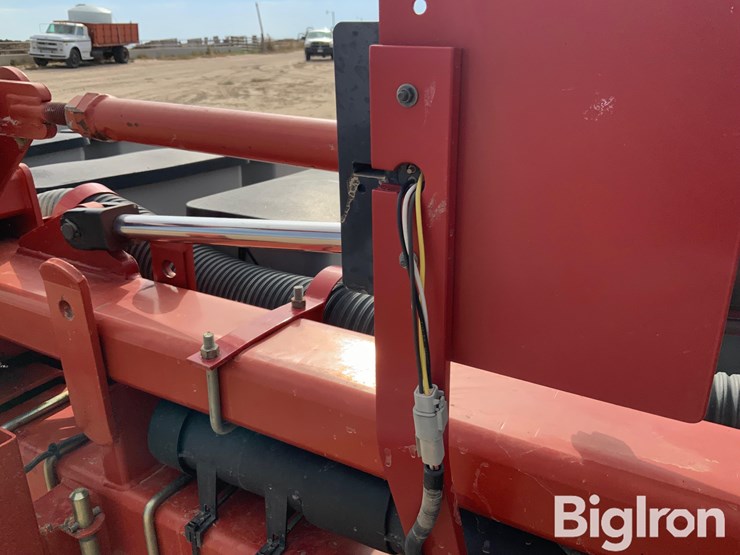 case-ih-1200-image-12