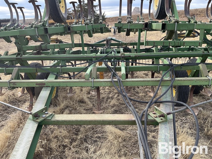 john-deere-1010-image-9