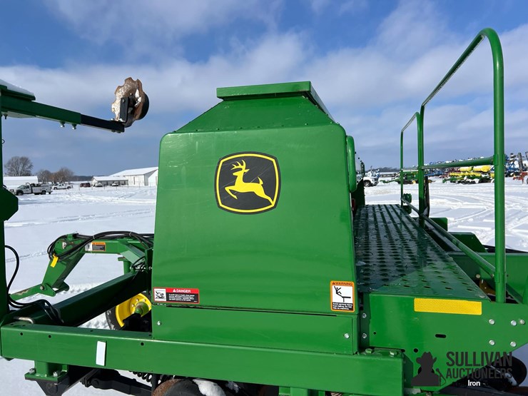 john-deere-1590-image-11