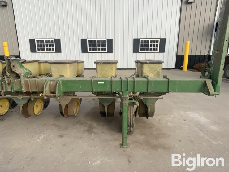 john-deere-7100-image-11