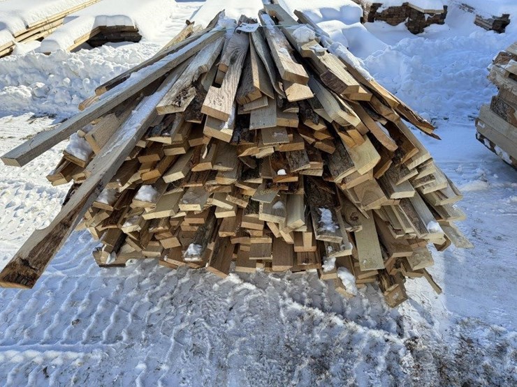 pallet-of-lumber-image-3