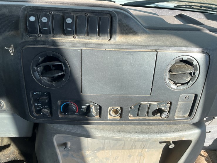ford-e450-image-21