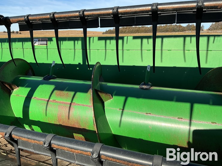 john-deere-630f-image-12