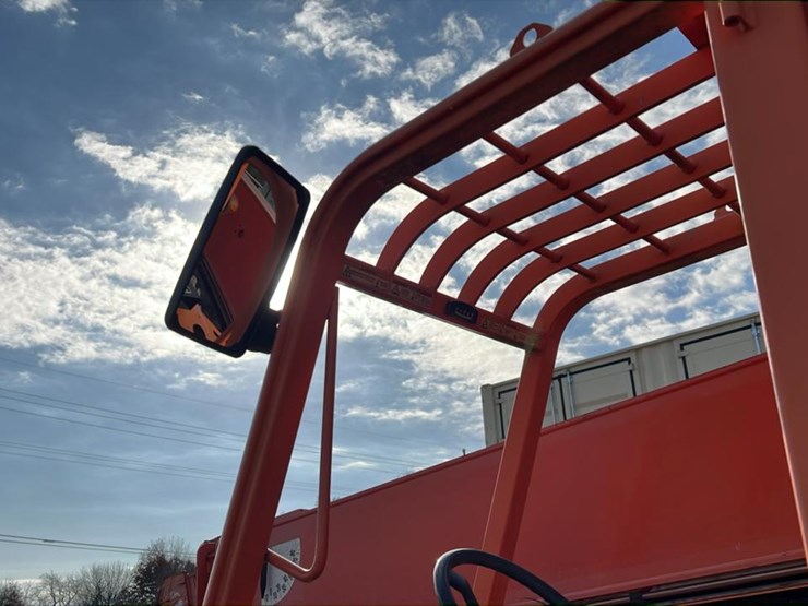 #1206-•-2011-jlg-6042-telehandler-image-22