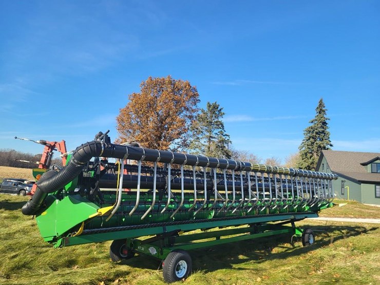 john-deere-630f-image-1