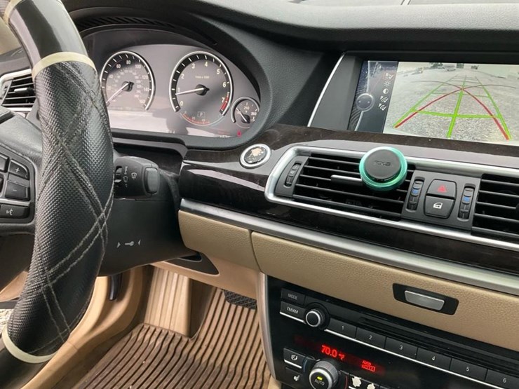 #2053-•-2010-bmw-550gt-car*-image-53