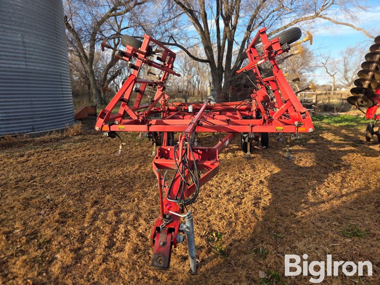 case-ih-4800-image-2