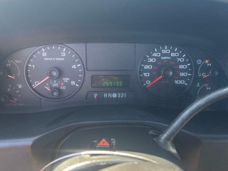 2006-ford-f350-xl-image-24