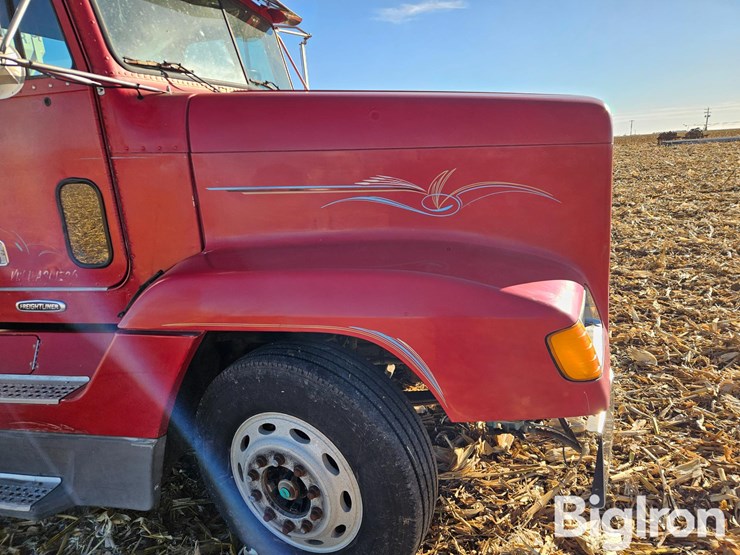 freightliner-fld120-image-12