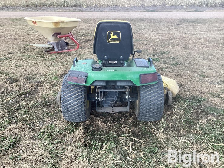 john-deere-445-image-6