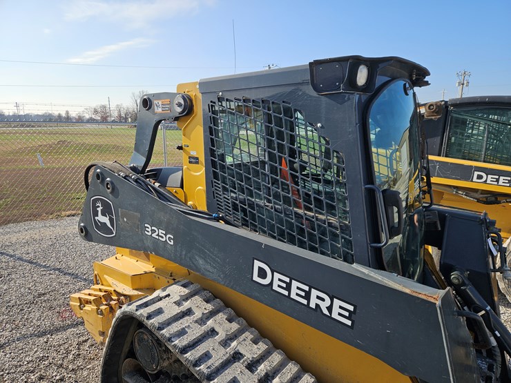 deere-325g-image-11