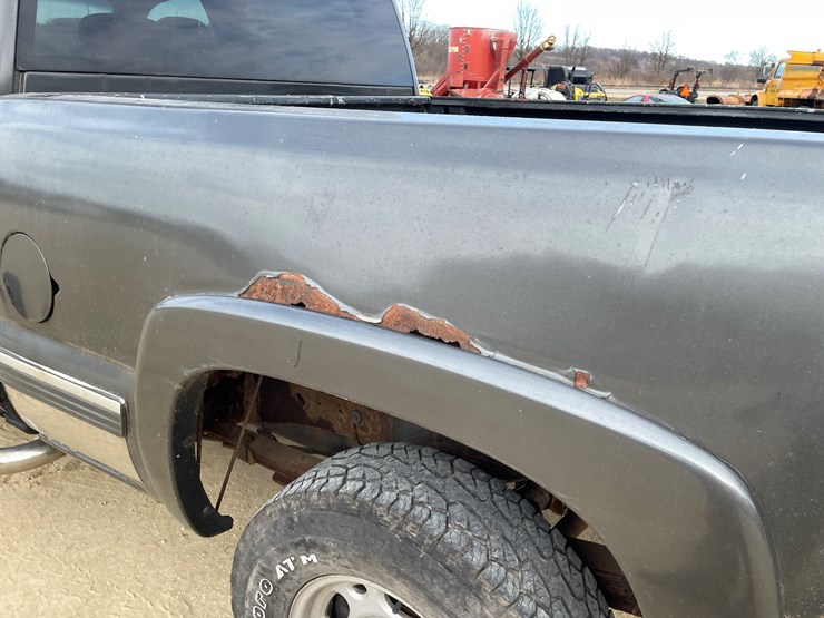 chevrolet-silverado-1500hd-image-36