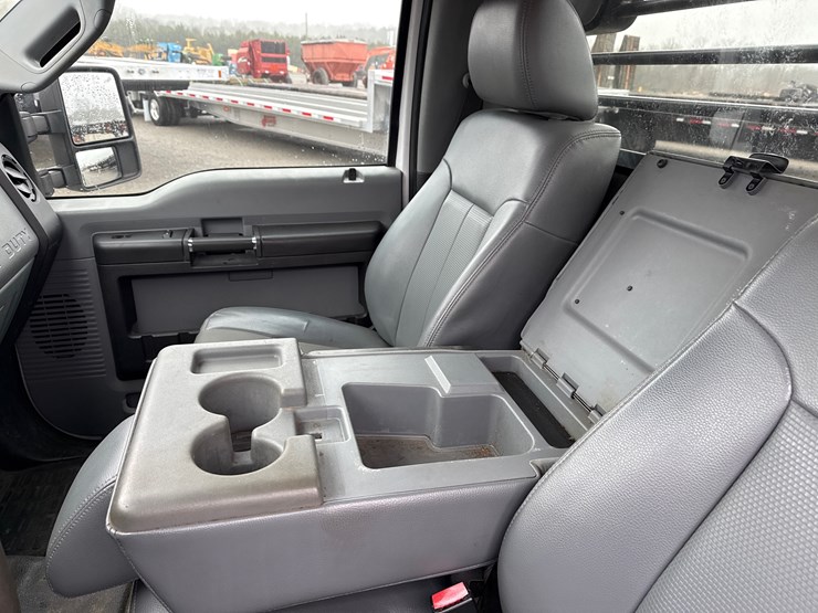 ford-f550-xl-image-21