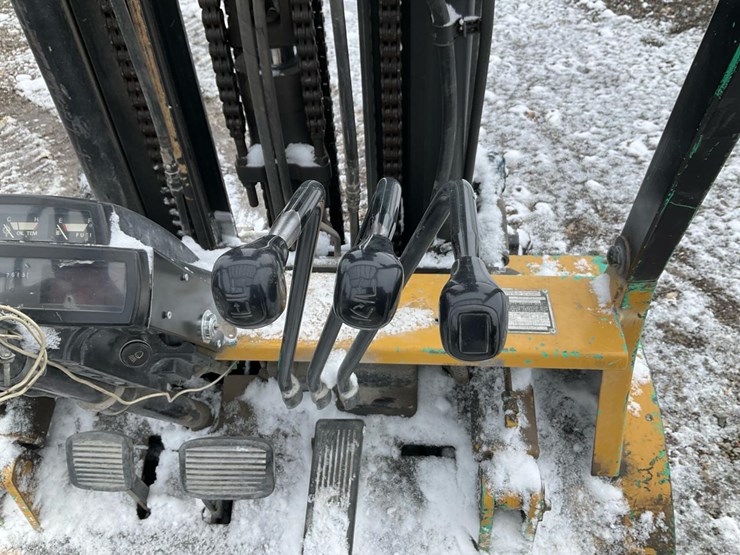 mitsubishi-fg30-image-47