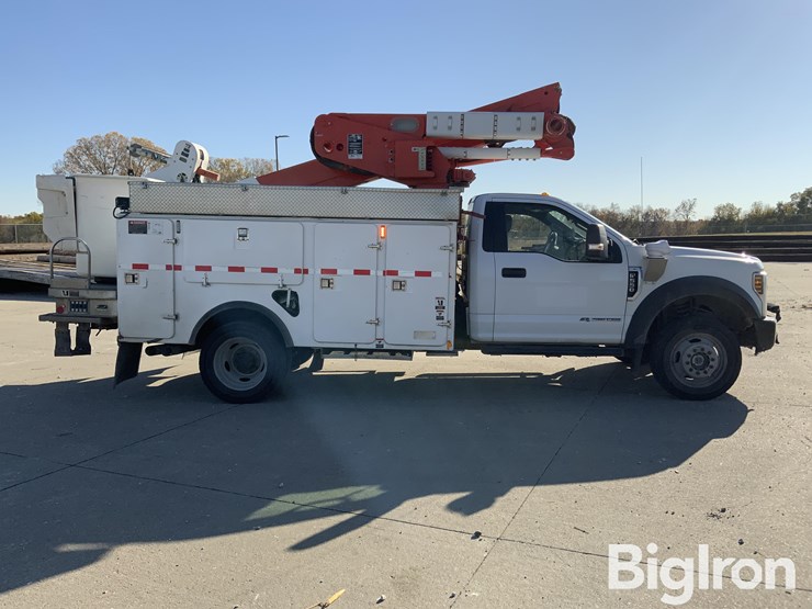 ford-f550-xl-image-12