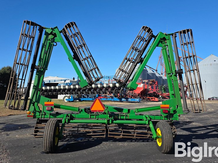 john-deere-200-image-6