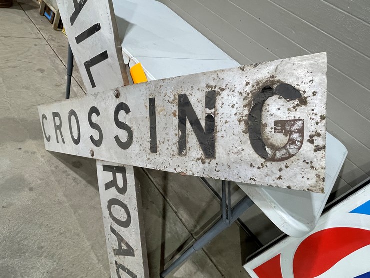 #7883-•-metal-railroad-crossing-sign-image-2