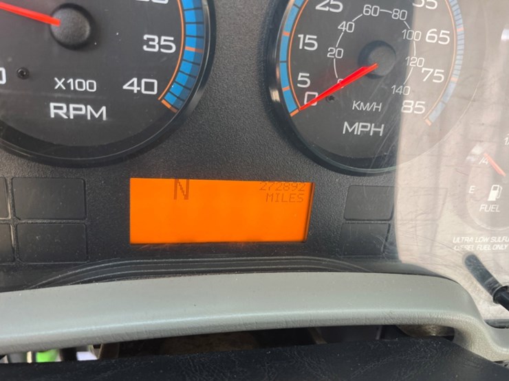 2019-international-durastar-4300-image-19