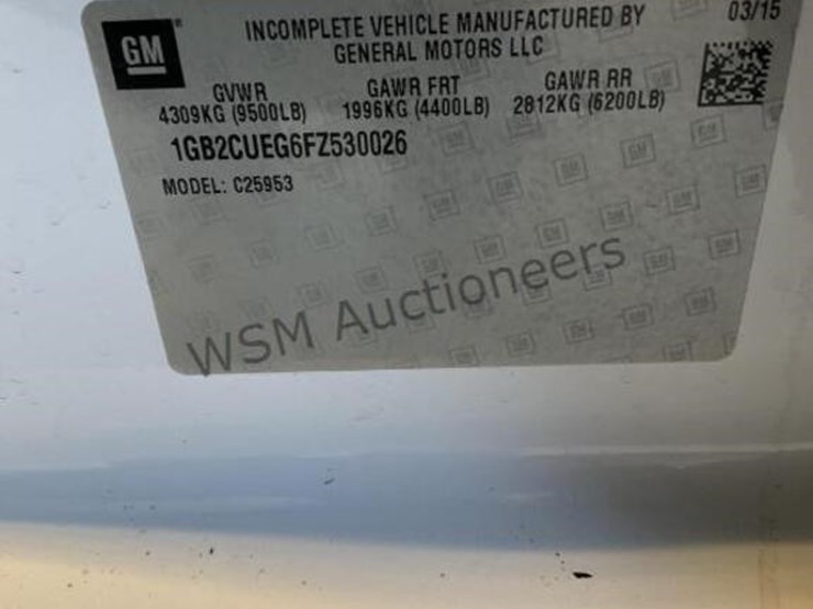 2015-chevrolet-silverado-2500-image-17