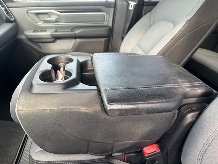 dodge-ram-1500-image-36