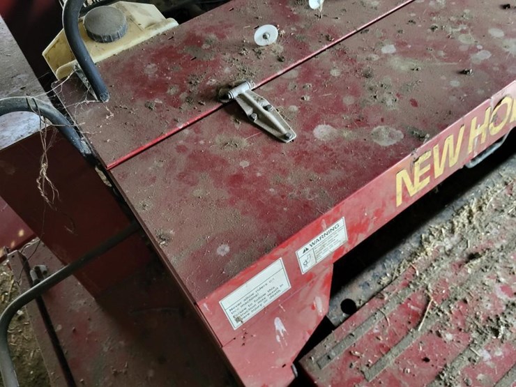 1997-new-holland-590-image-42