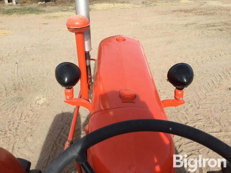 1944-case-sc-2wd-tractor-image-20