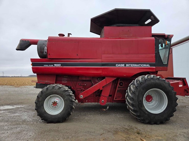 case-ih-1680-image-12