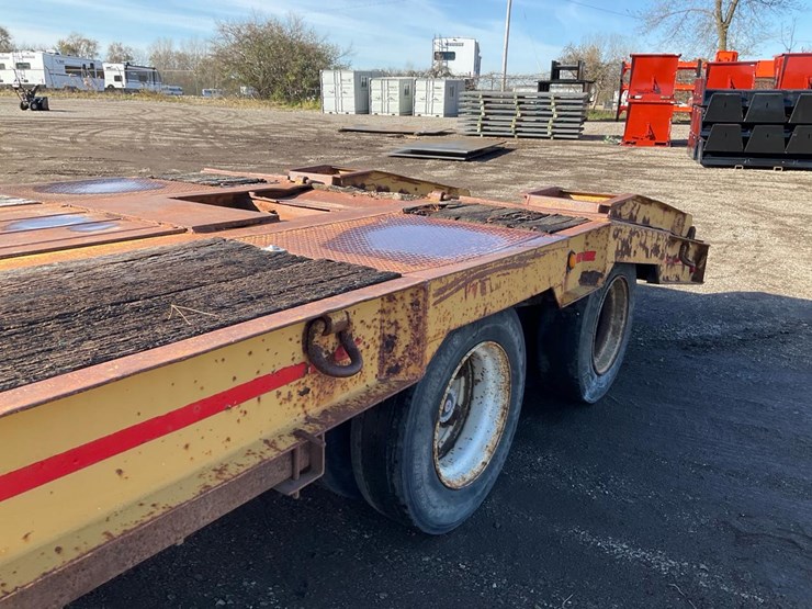 #2100-•-1967-beaver-flatbed-semi-trailer-image-15