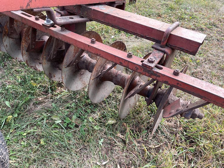 international-370-image-27