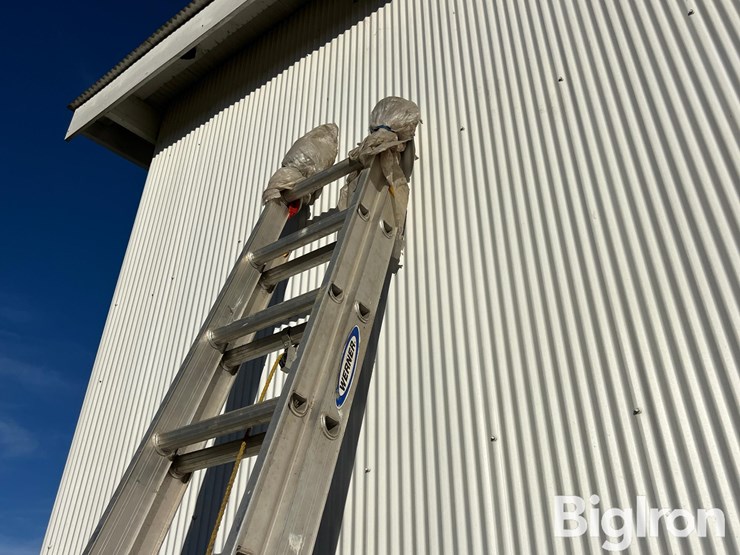 werner-20'-extension-ladder-&-8'-step-ladder-image-10