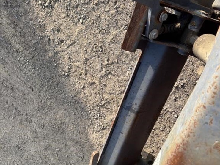 2003-thomas-t153-skid-steer-loader-image-10