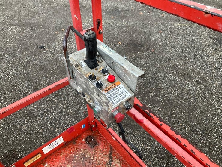 skyjack-sj7135rt-image-52