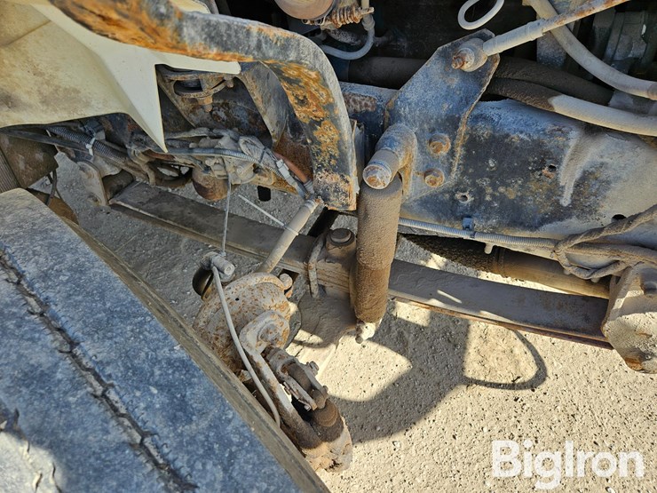 2003-international-7400-image-17