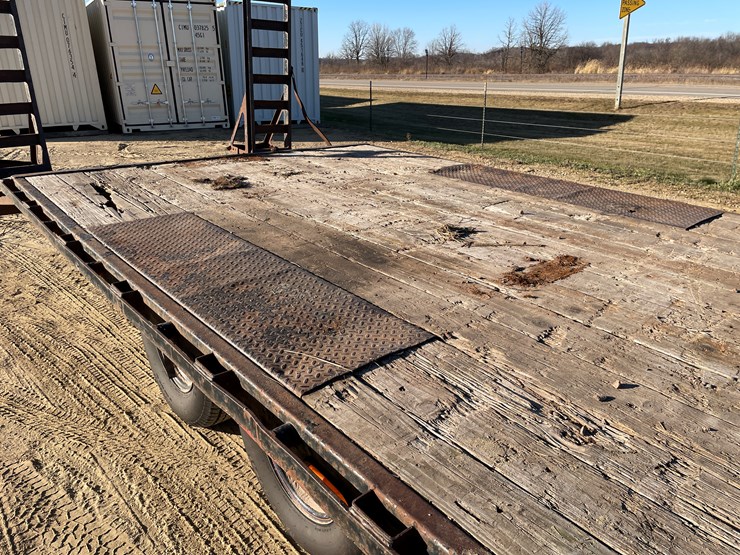 #1005-•-2008-r-and-w-24'-deck-over-trailer-(has-wi-title)-image-11