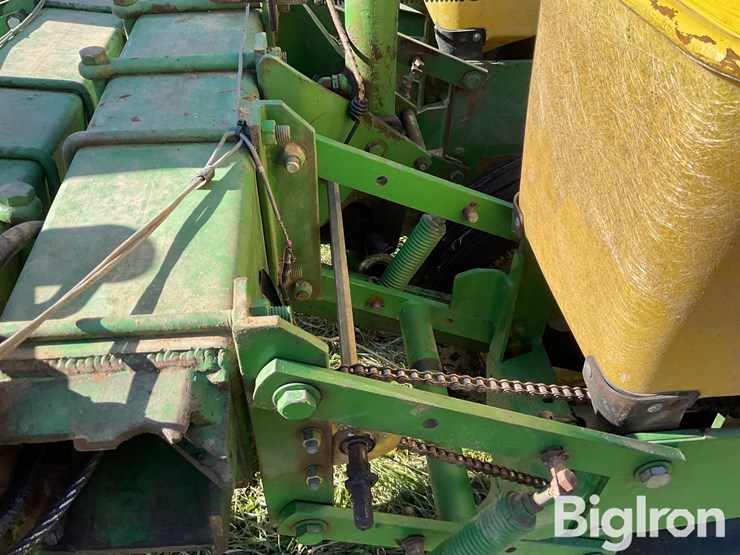 john-deere-7000-image-19