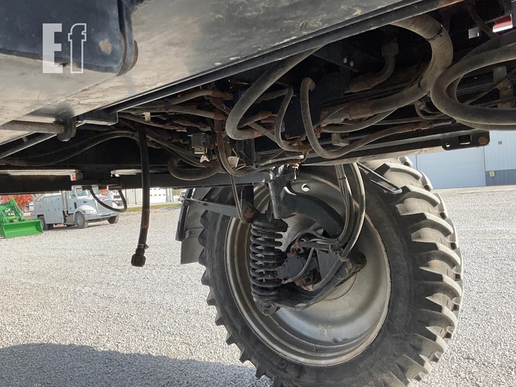 case-ih-patriot-3330-image-20