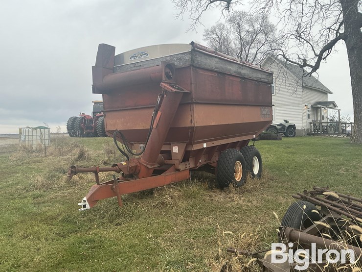 m&w-little-red-wagon-image-1