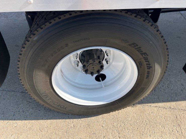 2019-international-durastar-4300-image-14