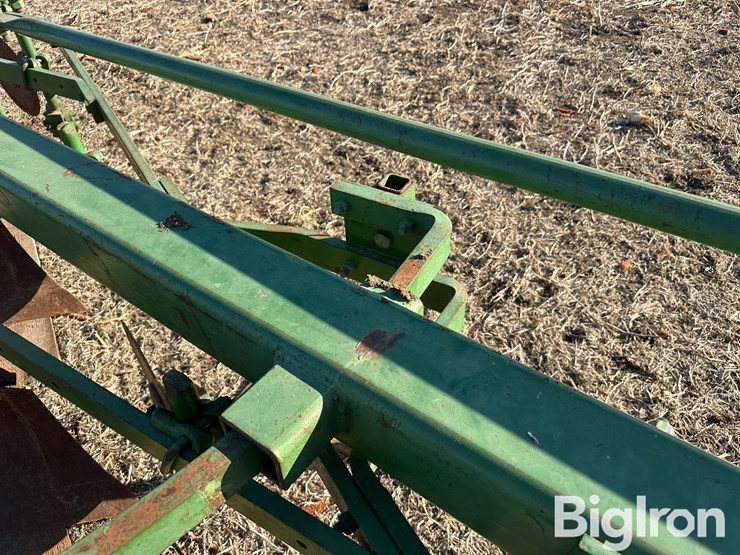 john-deere-1350-1450-image-13