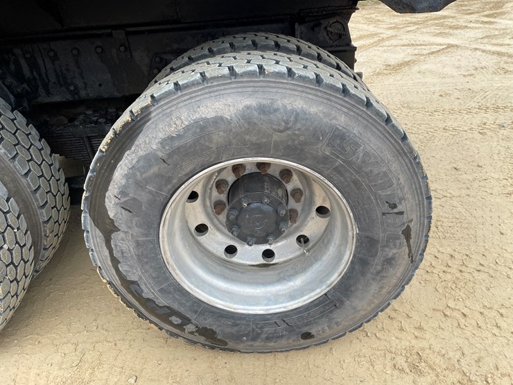 peterbilt-357-image-90