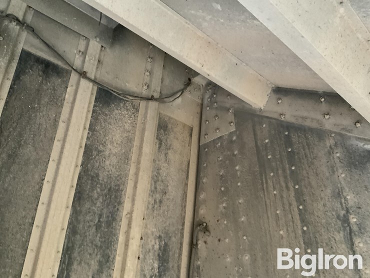 2006-cornhusker-hopper-bottom-image-18