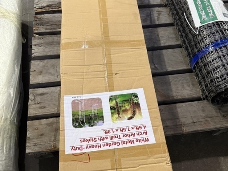 2025-white-metal-arbor-arch-image-4